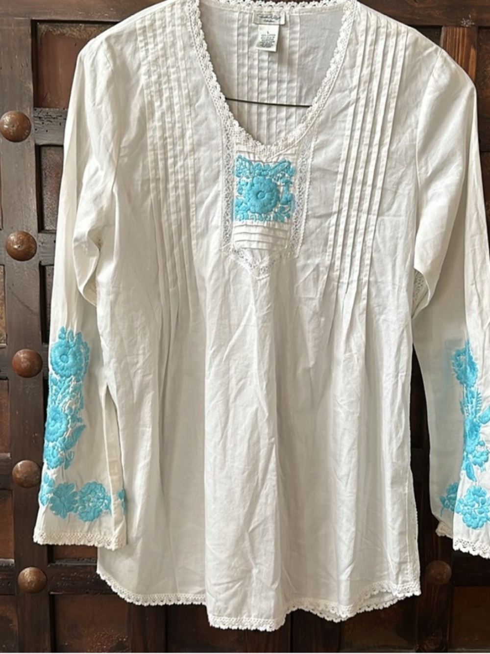 Tasha Polizzi | Embroidered Tucked Lace-Trim Top w/Bell Sleeves, Sz M-L ♥ EUC